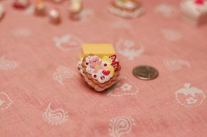 A more top view of nostalgia cookie. 