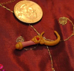 It's so0o0o0o tiny! Better not lose it X_X