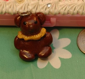 The original Brownie is a bean filled chubby little guy with a goofy smile and tiny eyes that are slightly crooked. I tried to replicate those attributes with the mini version. 