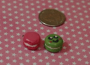 There are macaron cookie sandwiches. This was the first time I made a little face on a sweet :p I really like the cuteness factor so expect more faces in the future.